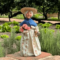 Gardening Martha Caroler by Byers' Choice