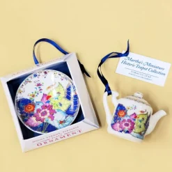 Tobacco Leaf Teapot Ornament
